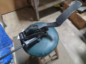 234.ch2r14 Charger 2014 Accelerator Parts 258007