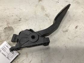 234.gm8f15 Colorado 2015 Accelerator Parts 307295