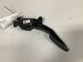 234.gm8f20 Colorado 2020 Accelerator Parts 289671