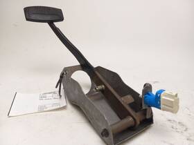 546.fd8505 2005 Ford F-150 Brake Pedal Oem