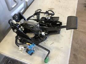 546.gm8m17 Silvrdo15 2017 Pedal Brake/clutch 306950