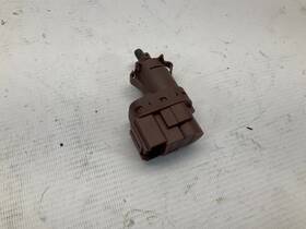 958694 15-19 Ferrari 488 Brake Pedal Switch Q