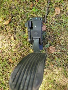 5w73-9n792-ad Acdelco Used And Tested 2005-2008 Ford Crown Victoria Accelerator Pedal Sensor 8-pin Setup