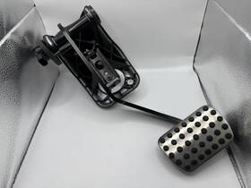 2322900400 Amg 2022-2024 Mercedes R232 Sl55 Sl63 Brake Foot Pedal Assembly