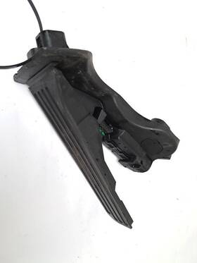 234.au1d12 Audi Gas Pedal For A3 2012 Oem
