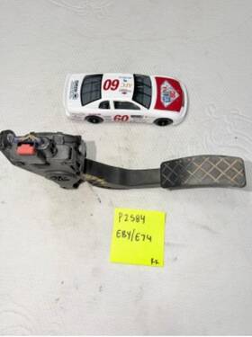 Audi P2584 2009 Q5 Accelerator Brake Padel Assembly