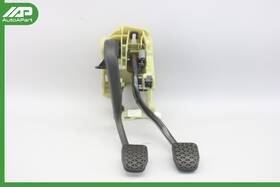 220-03 Bmw 04-10 E60 E63 530i 535i 545i 550i M5 M6 Manual Clutch Brake Pedal Box Oem