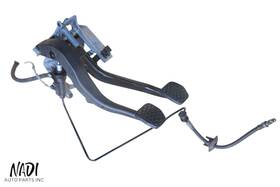 2283725 Bmw 2007 - 2010 E90 E92 E93 335i Front Manual Brake And Clutch Pedal Assembly Oem