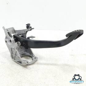 35-00-2-283-225 Bmw 2008-2013 M3 E90 E92 E93 Manual Transmission Brake Stop Pedal Assembly Oem