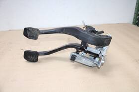35006779377 Bmw E90 E92 E93 328 335 Manual Transmission Brake Pedal And Clutch Assembly Oem