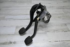 35006876795 Bmw 15-21 F80 F82 F87 M3 M4 Manual Transmission Brake Clutch Pedal Assembly Oem