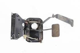 35101153976 Bmw Used 1984-1986 E23 728i 733i 735i 745i Throttle And Brake Pedal Assembly