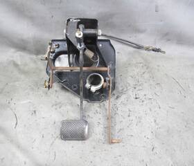 35211114473 Bmw 1977-1983 E21 320i 3-series 4-cyl Brake Pedal Box Assembly 4 Automatic Trans