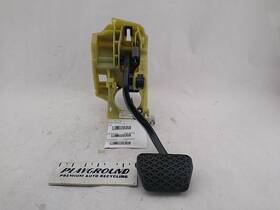 546.bm1f04 Bmw 645ci 650i E63 E64 Brake Pedal With Mounting Bracket Fits 04-10