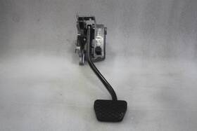 546.bm1q08 Bmw 2008 2009 2010 2011 2012 2013 135i 128i E88 Brake Pedal