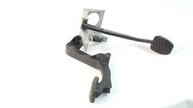 546.bm1z00 Bmw Clutch And Brake Pedal Oem 1998 1999 2000 Z3