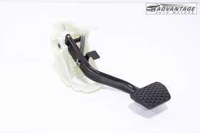 6878290 Bmw 2018-2024 230i F23lci Convertible Floor Stop Brake Pedal With Mount Frame Oem