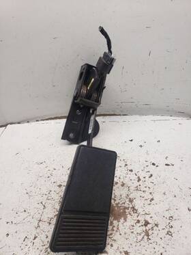 234.gm4l06 Buick Lacrosse 2006 Accelerator Parts 1213333