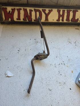 234.gm4s61 Buick 1961 Lesabre Gas Pedal Linkage Bracket