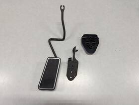 234.gm4z89 Buick Reatta Coupe Fuel Gas Throttle Accelerator Pedal Assembly Fits 1988-1991