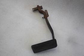 546.gm4k00 Buick 2000 2001 2002 2003 2004 Regal Brake Pedal