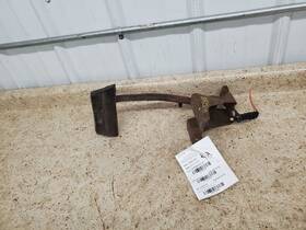 546.gm4u76 Buick Electra 1976 Pedal Brake/clutch 303606