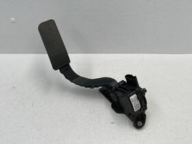 20913507 Cadillac 2015-2020 Escalade Accelerator Gas Pedal Assembly 1475 Oem