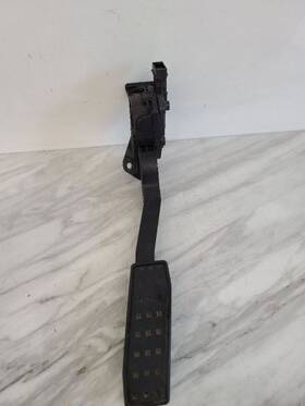 234.gm6q15 Cadillac Accelerator Gas Pedal Fits 2015 Srx 572588