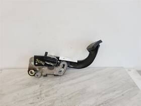 546.gm6q15 Cadillac Pedal Brake/clutch Fits 2015 Srx 573646