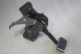 546.gm6x21 Cadillac 2020 2021 2022 2023 Xt5 Brake Pedal 84782679