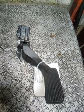704.gm6b09 Cadillac Escalade 2009 Gas Pedal 2664931