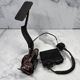 405-112678 Cadillac Chevrolet Gmc 2003-2005 Chevy Silverado Yukon Gas Pedal Drive By Wire Tac Module Swap Oem