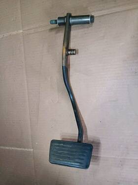 15661037 Chevrolet Brake Pedal Fits 1994 Chevy S10 Regular Cab 4.3l With Auto Trans