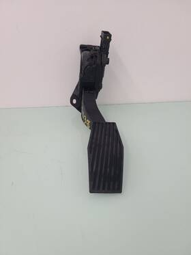 234.gm1p15 Chevrolet Accelerator Gas Pedal Fits 2015 Impalanew 587147