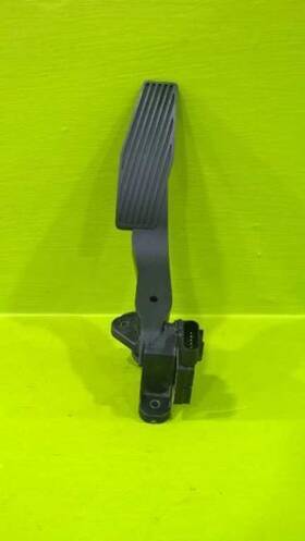 276111096 Chevrolet 04 05 06 07 08 09 10 11 12 13 14 Malibu Gas Accelerator Pedal Oem 3557-6