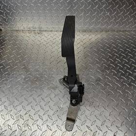 335100862 Chevrolet 2011 Chevy Malibu Gas Accelerator Throttle Pedal Lever Oem