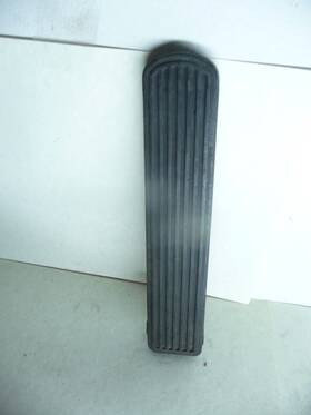 365481 Chevrolet 1940-1948 Car Sedan Delivery Accelerator Pedal Sightly Used