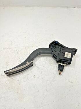 42830179 Chevrolet 2012 - 2020 Sonic 1.4l Gas Throttle Accelerator Pedal Oem
