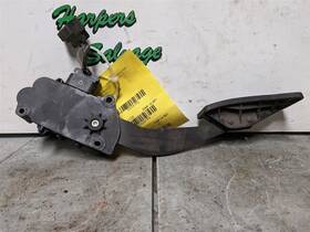 546.gm1c05 Chevrolet Cobalt 2005 Pedal Brake/clutch 251378