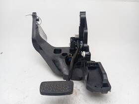 546.gm1i14 Chevrolet 2014 Malibu Ltz Brake Pedal