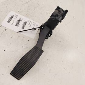 Chevrolet 941.gm1a18 Chevy Volt Gas Pedal 2019 2018 2017 2016