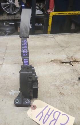 999582 Chevrolet 2010 Chevy Hhr Power Pedal Assembly Module Gas Accelerator Throttle