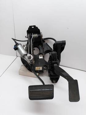 22871166 Chevrolet Truck 10-14 Tahoe Adjustable Gas/brake Pedal