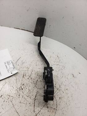 234.gm8g05 Chevrolet Truck Trailblaz 2005 Accelerator Parts