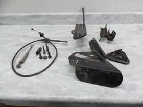 546.gm8683 Chevrolet Truck 82-93 Chevy Gmc 6.2l Diesel Accelerator Pedal With Throttle Bracket Oem