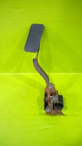 546.gm8b03 Chevrolet Truck 03 04 05 06 Tahoe Gas Accelerator Pedal Oem 3709-5