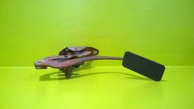 546.gm8b04 Chevrolet Truck 03 04 05 06 Chevy Tahoe Gas Accelerator Pedal Oem 2993-9