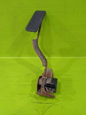 546.gm8m04 Chevrolet Truck 03 04 05 06 Silverado 1500 Gas Accelerator Pedal Oem 3764-4