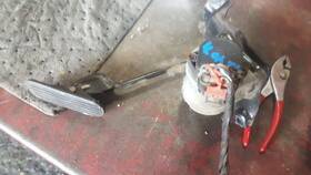 546.gm8v00 Chevrolet Truck Express35 2000 Pedal Brake/clutch 526394
