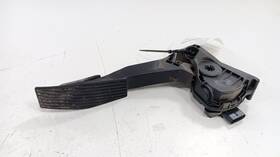 941.gm8l18 Chevrolet Truck Equinox Gas Pedal 2018 2019
